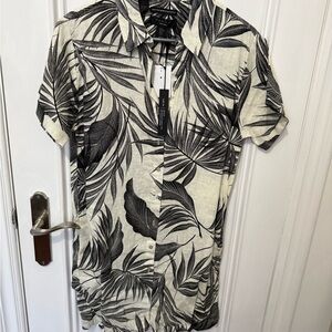 BRAND NEW MEDIUM Tahari Black and Cream Leaf Print Dress